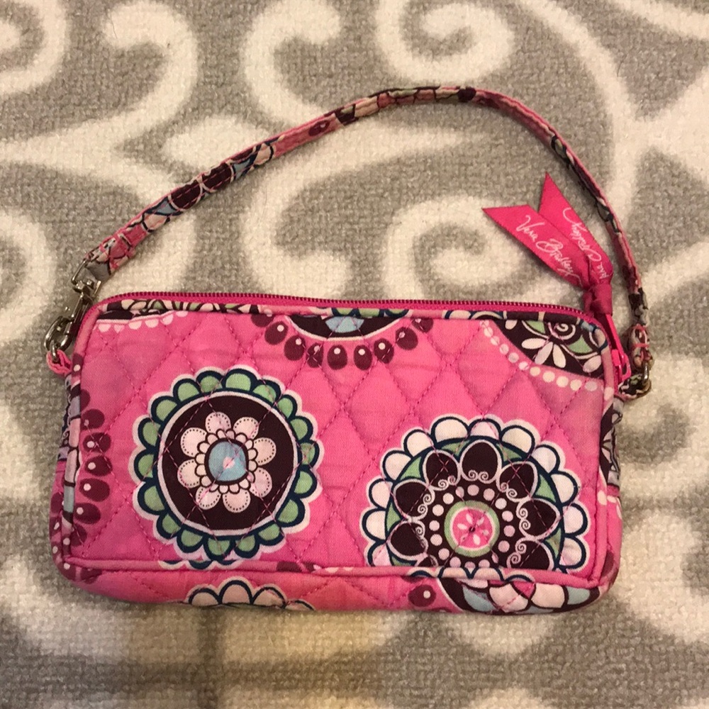 ⭐️ Vera Bradley | Cupcake Pink Wristlet